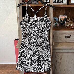 Outdoor Voices women’s the Exercise dress in snow leopard size small